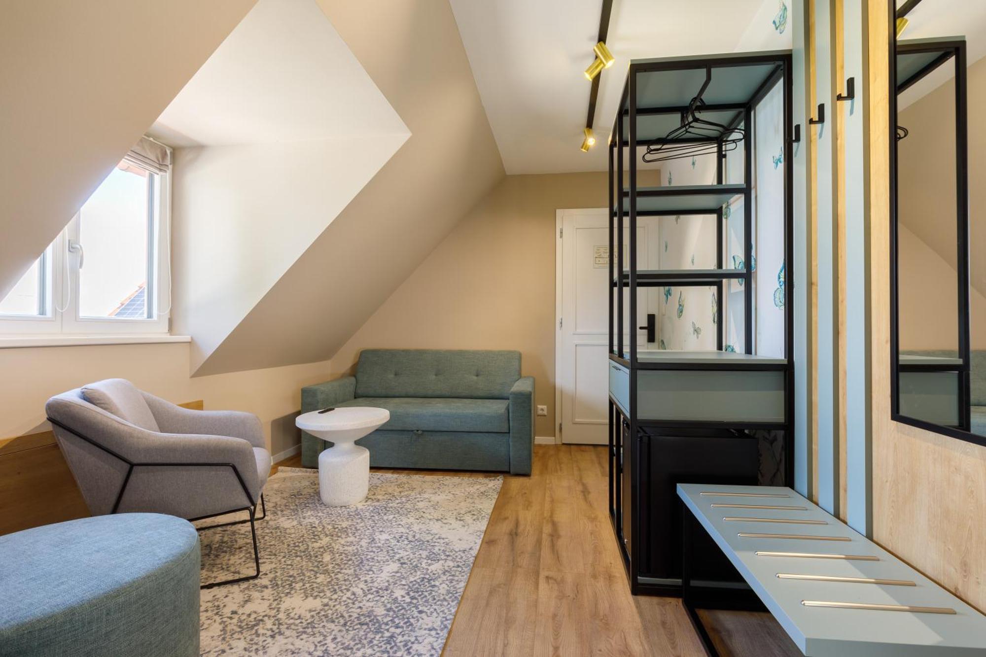 Lepke Apartmanhaz Es Etterem Tihany Exterior photo